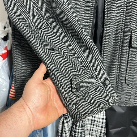 Jacket - Picture 2 of 3